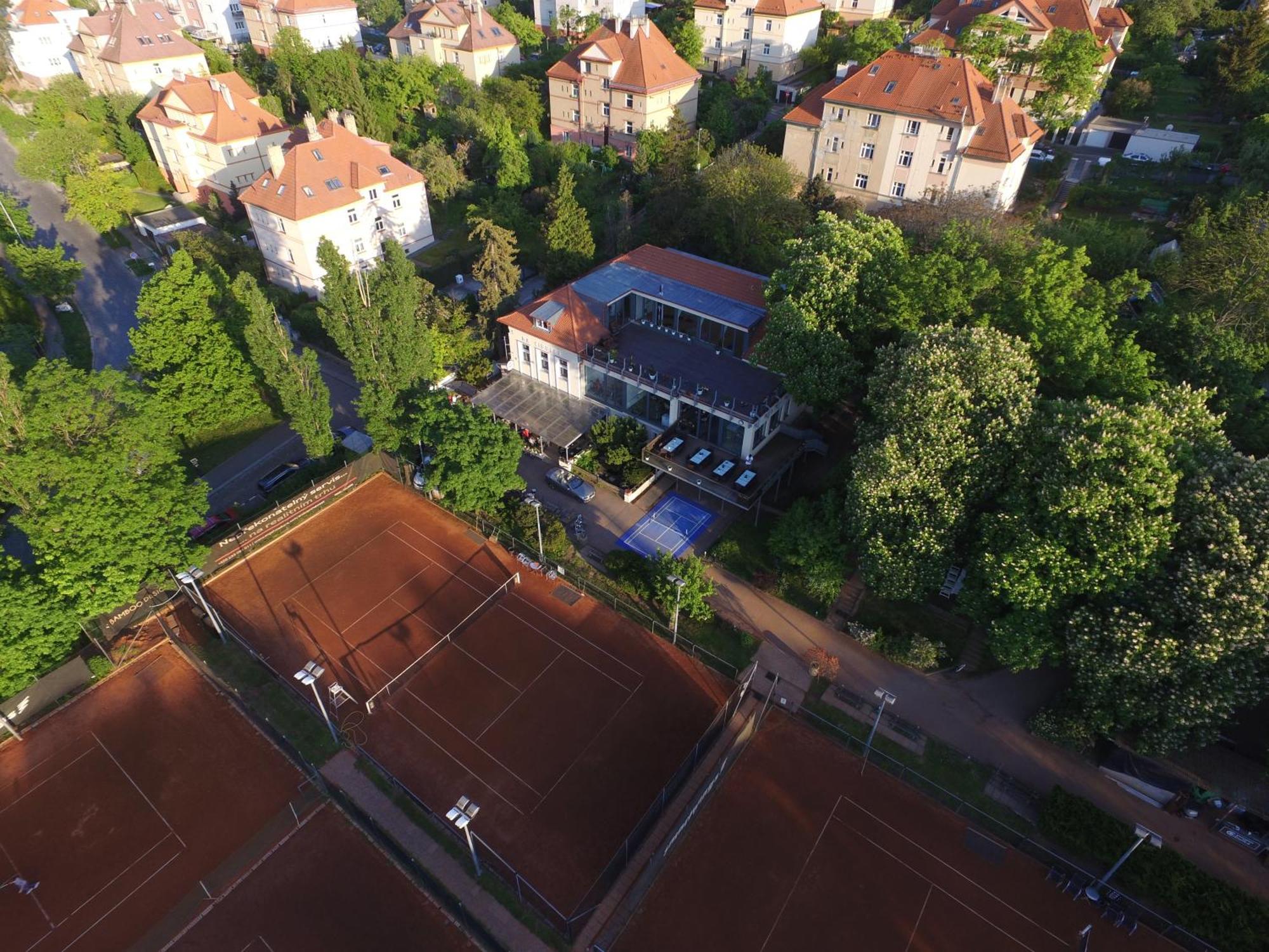 Sport Pension Cibulka Прага Екстериор снимка